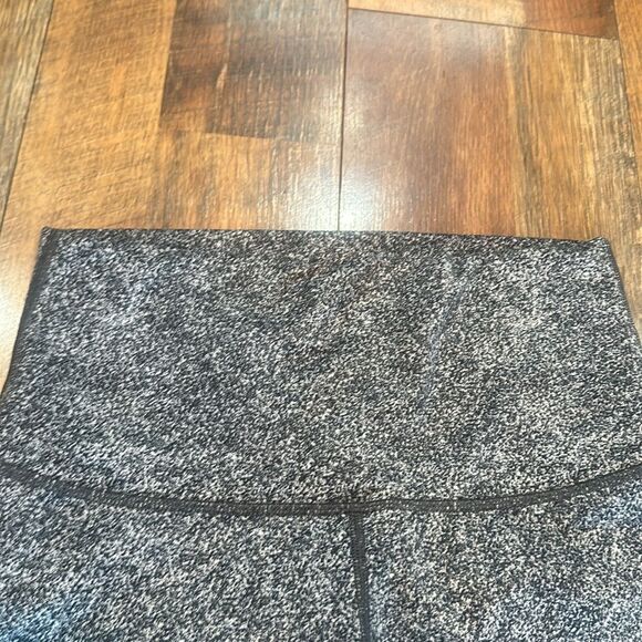 Lululemon leggings 8 (4850) - Picture 2 of 4